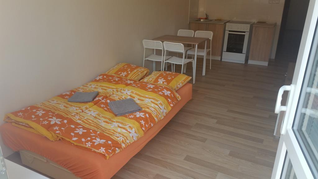 Aparthotel Usmev Острава Экстерьер фото